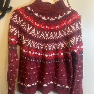 American Eagle Outfitters Red and White Turtleneck Sweater